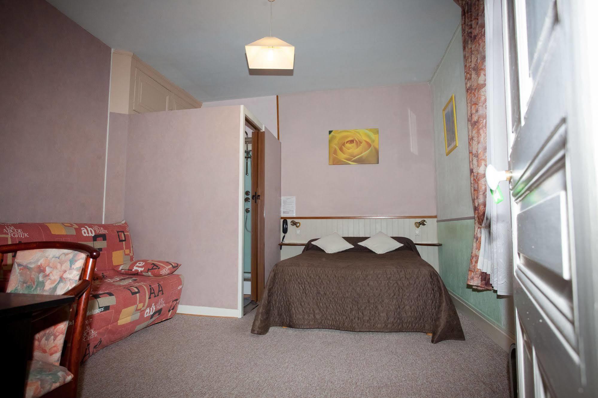 Hotel De La Cite 3*